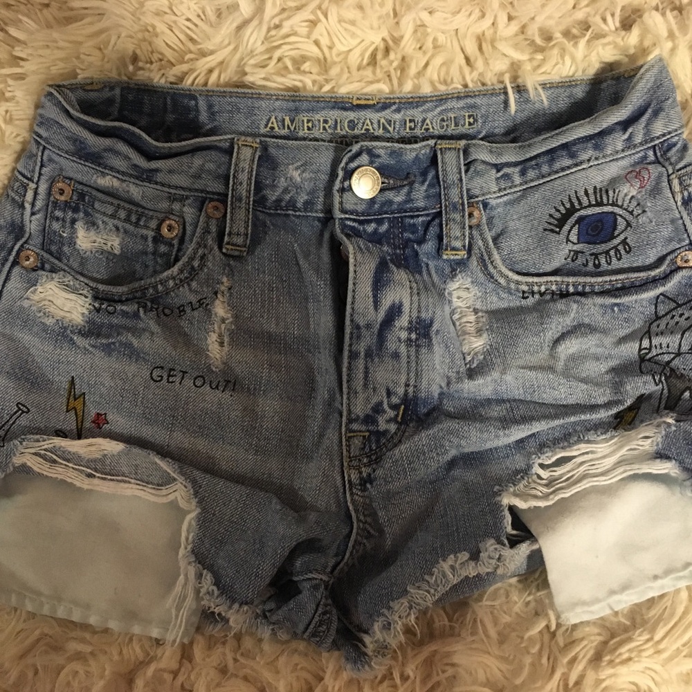 American Eagle Vintage Hi-rise Graphic shorts